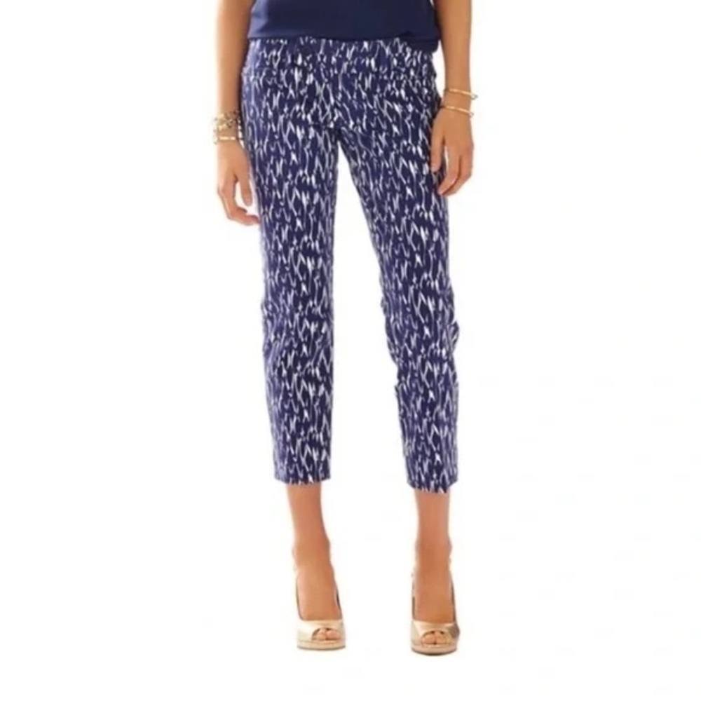 Pulitzer Bright Navy New School Fish Cropped Capri Pants